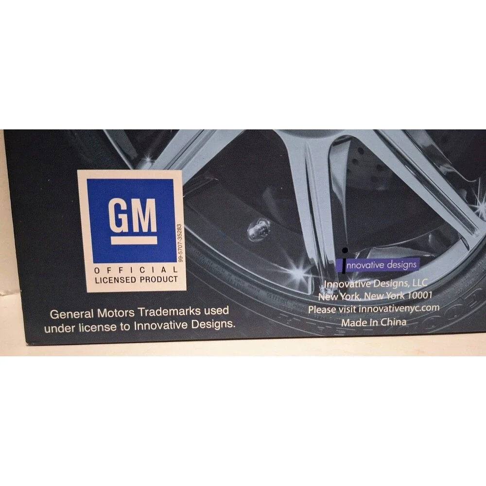 INNOVATIVE DESIGNS OFFICIAL GM PRODUCT CORVETTE & Z06 PORTFOLIO BINDER FOLDERS